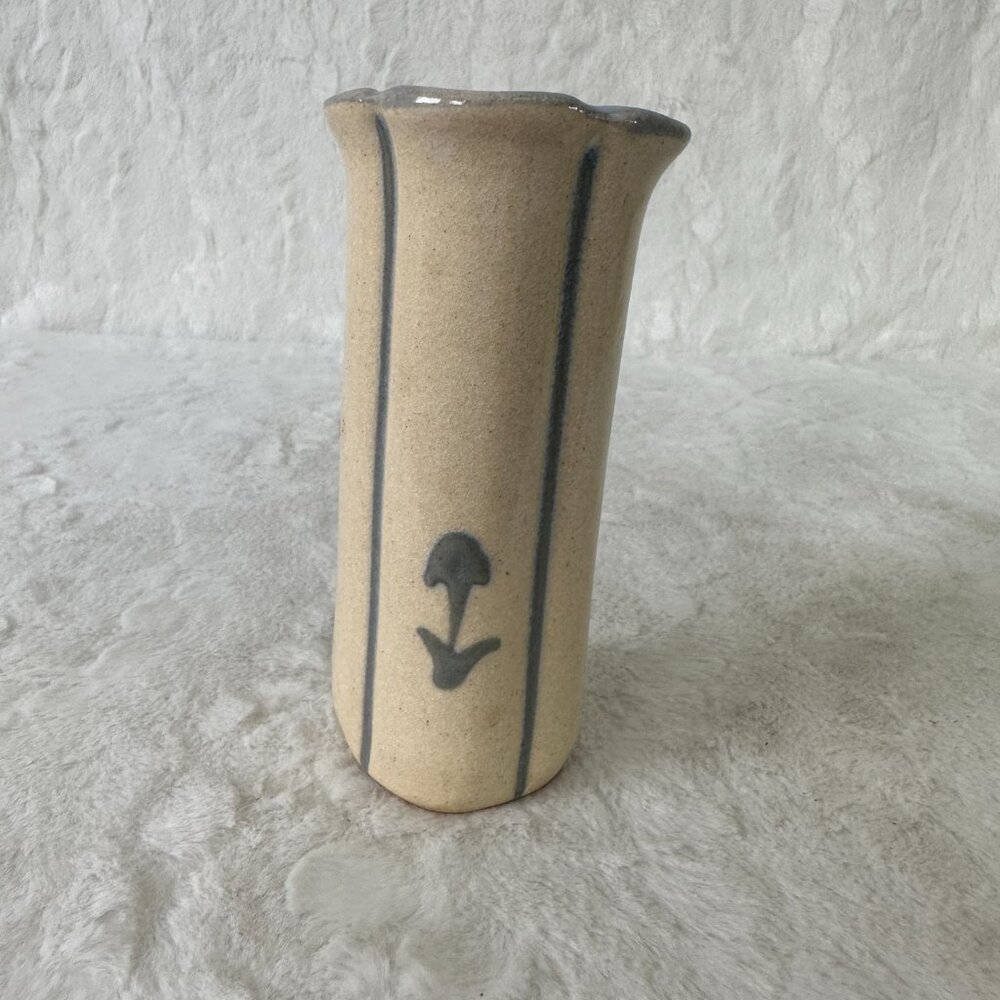Vintage Vermont Mountain Meadows Pottery Bud Vase - Picture 3 of 5